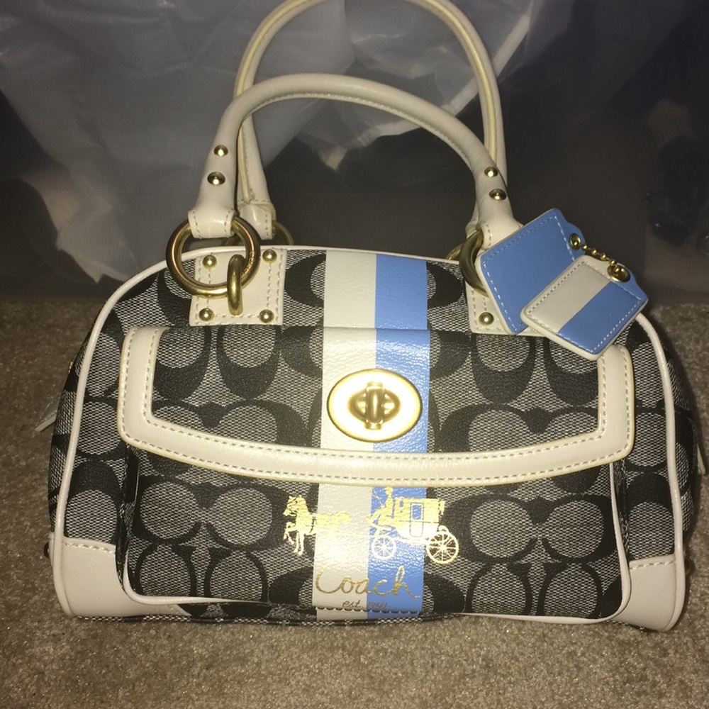 NWOT COACH  BLUE/WHITE LOGO PURSE